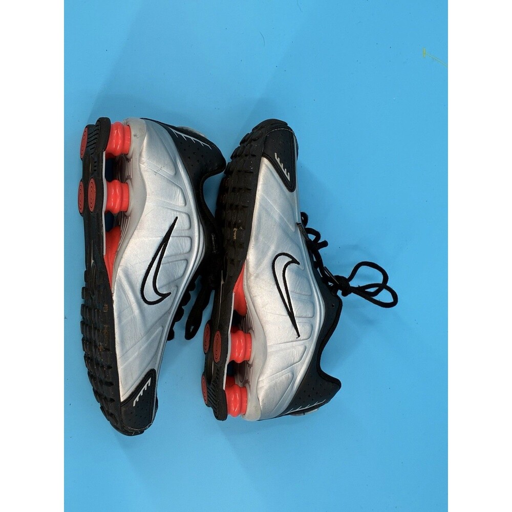 Nike Shox R4 GS 6Y Women’s 7.5 Metallic Silver Black Red CW2626-005